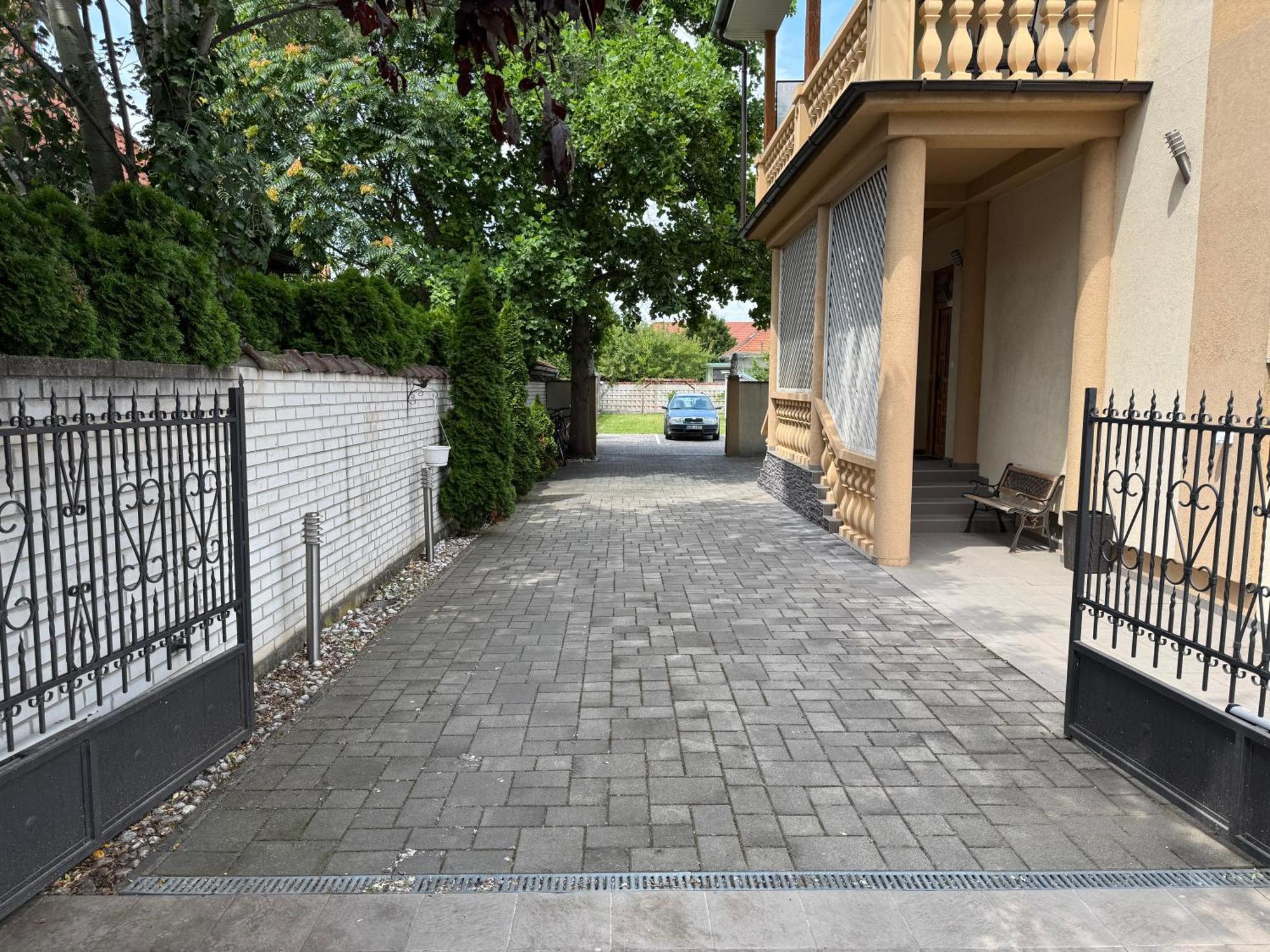 Apartmany Diana Dunajská Streda 외부 사진